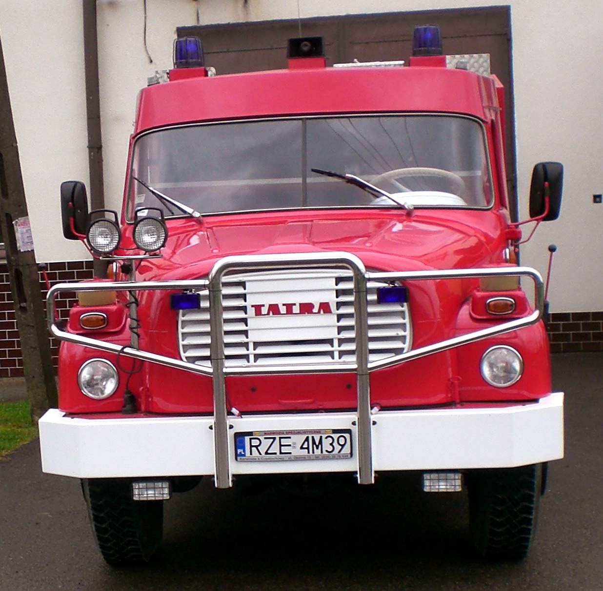 thumbnail for Tatra 148 GCBA